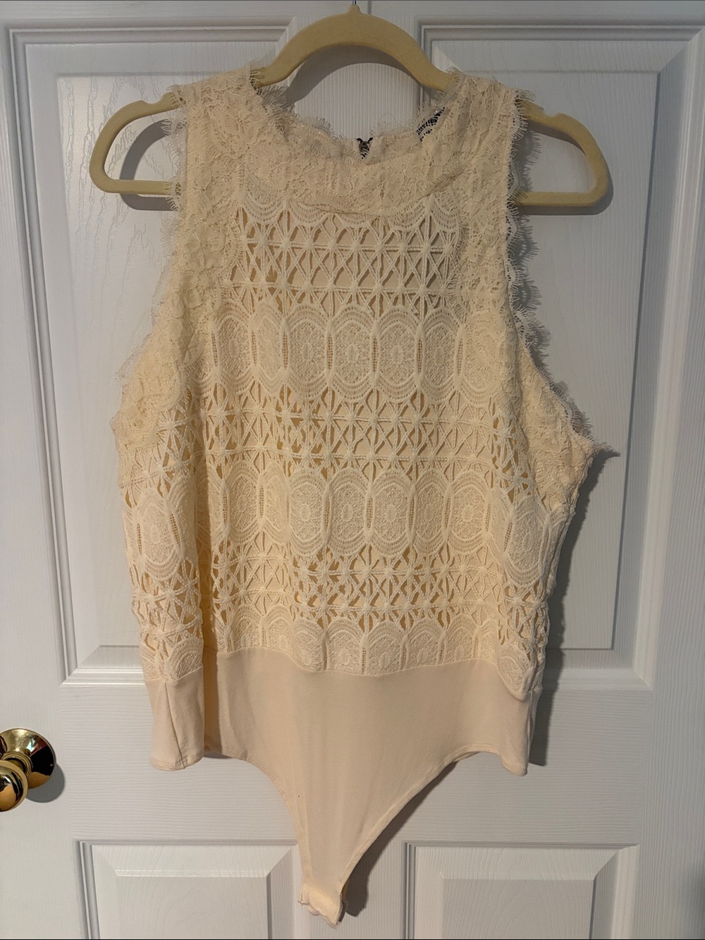 Gibson Cream Lace Sleeveless Bodysuit